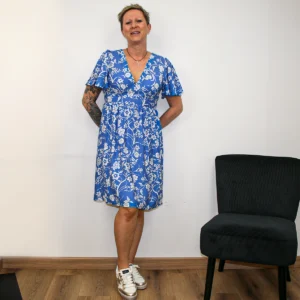 Robe bleue fleurie